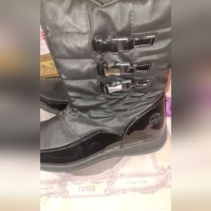 Womens Totes Size 9M Boots